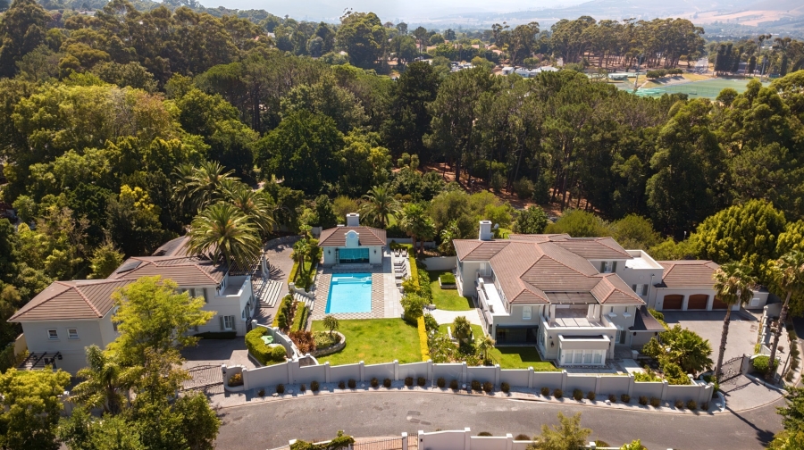 9 Bedroom Property for Sale in Parel Vallei Western Cape